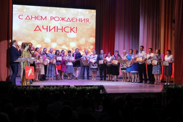 Солисты ансамбля «Территория закона» приняли участие в праздничном концерте, посвященном празднованию Дня города