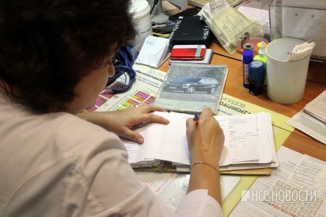 «На 600 человек 1 терапевт»: нехватка медработников по краю стала острой проблемой