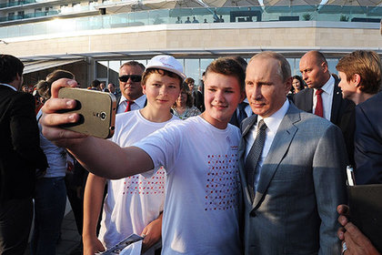 Российская молодежь сочла Путина грамотным и компетентным