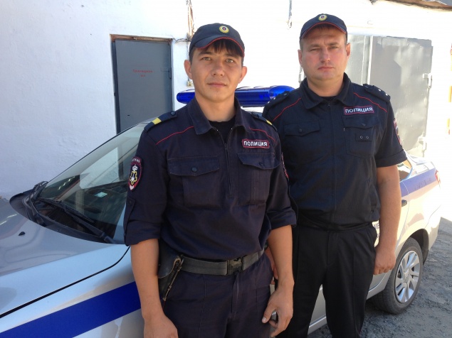 Пьяный водитель на глазах у гвардейцев заехал на детскую площадку в Ачинске