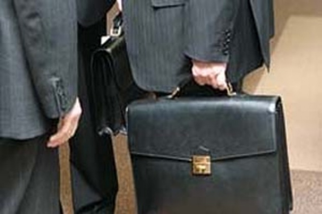 Чиновников Красноярского края проверят на профпригодность