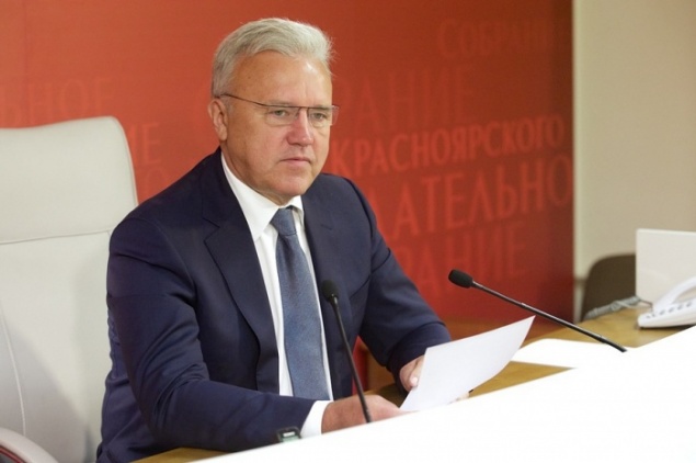 Новый губернатор подписал первые распоряжения