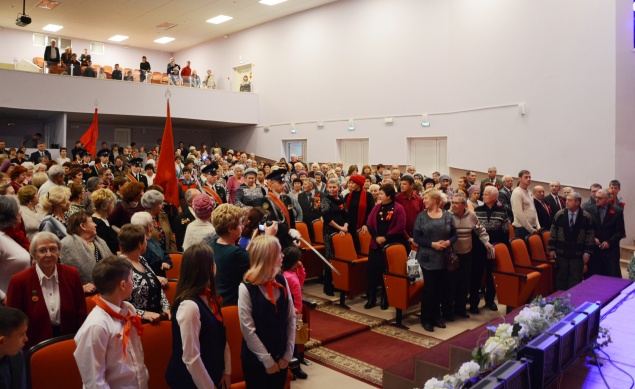 В Ачинске отпраздновали юбилей октябрьской революции