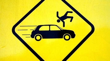 Дорожные полицейские призывают пешеходов строго соблюдать ПДД