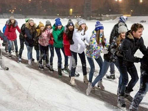 Новый каток для массового катания и бесплатный прокат коньков открывается в Ачинске