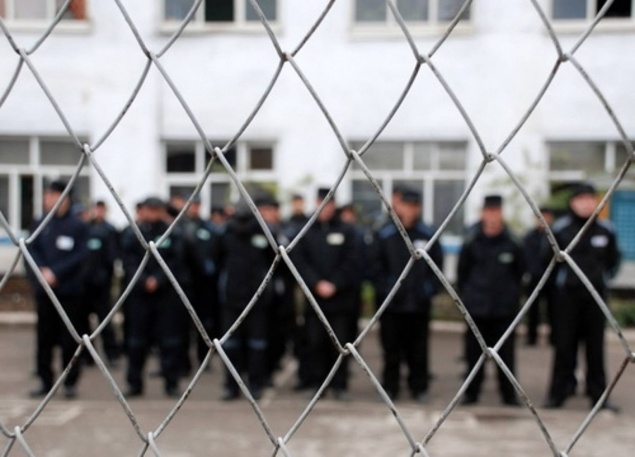 Экипажем ППС в Ачинске задержаны местные жители при попытке кражи из павильона