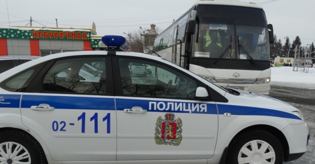 Госавтоинспекторы призывают граждан выбирать легальные пассажирские перевозки