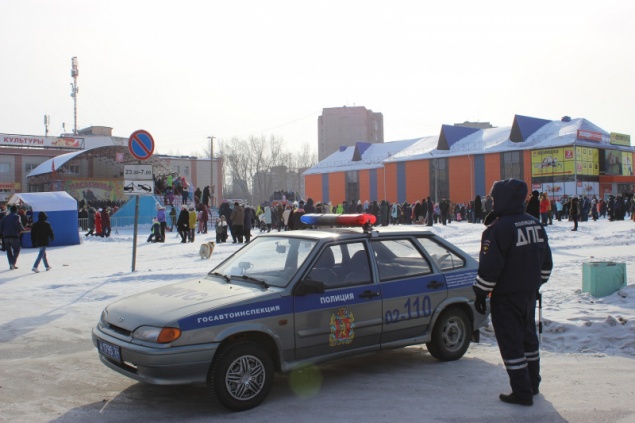 Сотрудники полиции обеспечили охрану общественного порядка во время празднования Масленицы