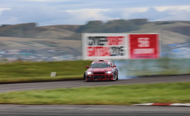 Сильнейшие дрифтеры России поборются за победу на трассе в Красноярске