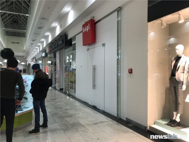 Из-за сработавшей пожарной сигнализации в ТРЦ «Планета» затопило 5 магазинов