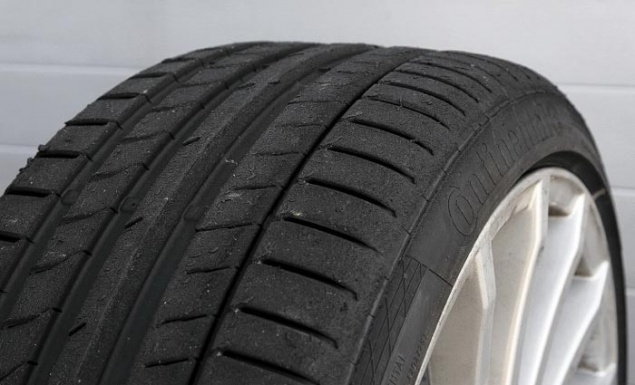 Чем опасны изношенные и «лысые» шины?