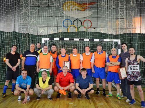 Молодость или опыт: как закончился товарищеский матч между сборными СМИ и города?