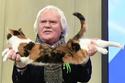 Куклачев пообещал подарить Алибасову кота