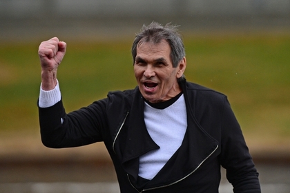 В истории Бари Алибасова увидели нестыковки