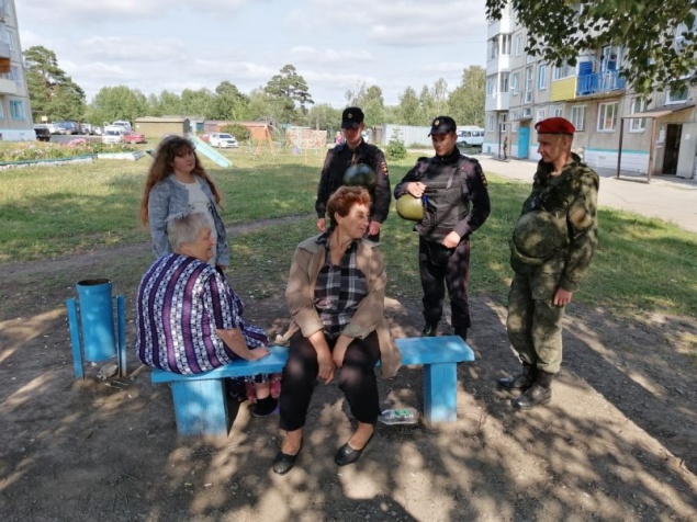 Полиция показала, как охраняет Каменку после взрывов