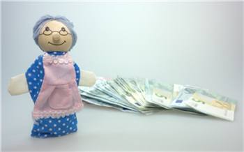 Жительница края перевела мошенникам все деньги и попросила их вернуть. Не вышло