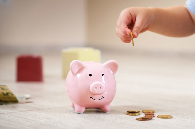 Красноярские семьи начнут получать дополнительные деньги за третьего и последующих детей