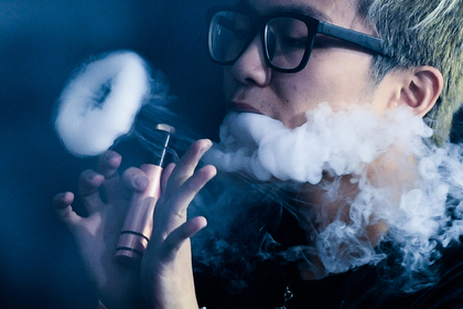 В США уничтожат ароматизированные вейпы из-за участившихся смертей