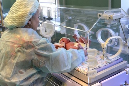 Найденная на свалке 12-летняя украинка родила ребенка