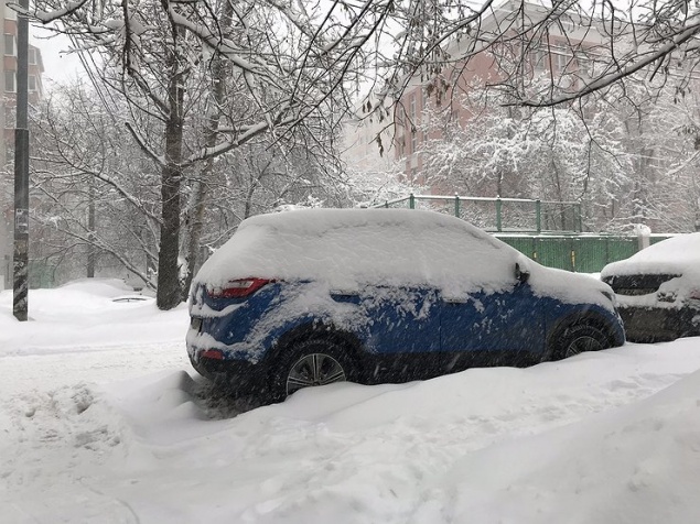 С чем столкнутся водители, не выезжавшие и даже не прогревавшие авто зимой
