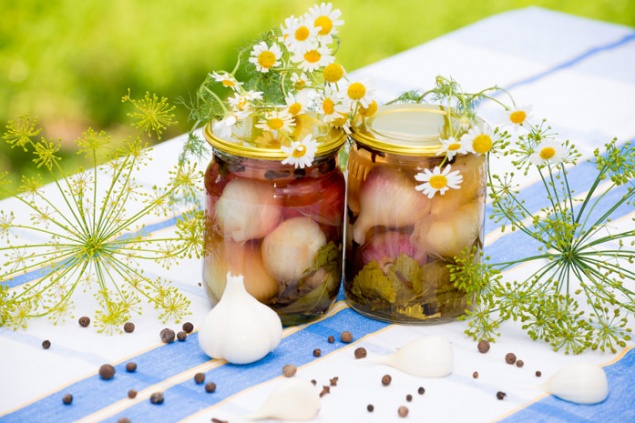 Польза и вред маринованного чеснока