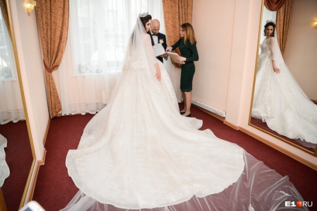 Россиянам предложили отменить разводы и свадьбы на период пандемии