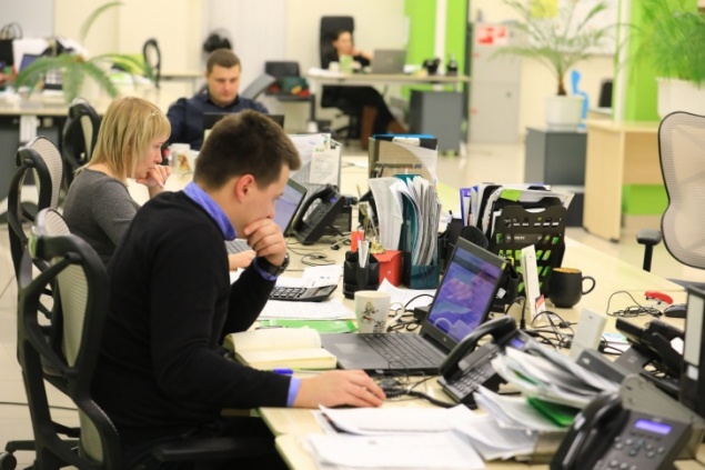 Есть только день: работодателей обязали сообщить количество сотрудников для оформления электронных пропусков