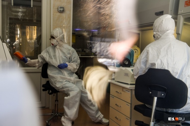 «Анализы сдал весь подъезд»: подробности о распространении COVID-19 в Железногорске