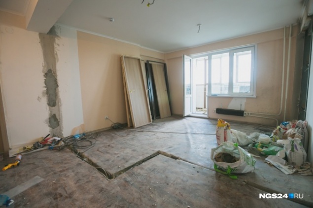 Красноярцы массово бросились делать ремонт во время самоизоляции