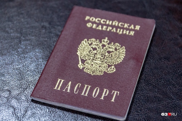 Путин продлил действие просроченных прав и паспортов