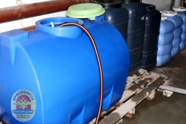 В промзоне Советского района нашли подпольный склад по разливу алкогольных коктейлей