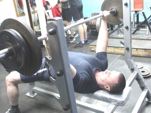 Завтра в Ачинске пройдёт первенство города по пауэрлифтингу и жиму штанги лёжа