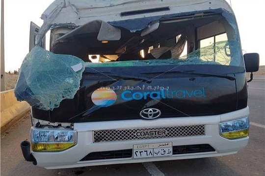 Автобус с россиянами попал в ДТП на египетской трассе. Одна туристка погибла