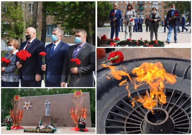 В День памяти и скорби у мемориала «Скорбящая мать» прошло возложение цветов