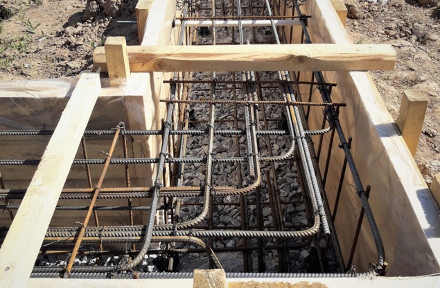 Как правильно армировать ленточный фундамент своими руками