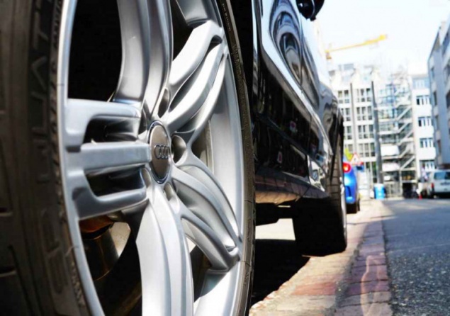 Расскажите своим детям, что откручивание колпачков — преступление!