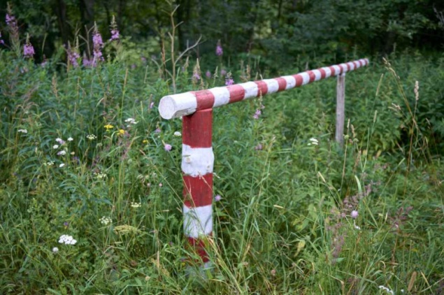 Должен ли я платить за шлагбаум, установленный во дворе многоквартирного дома, если у меня нет машины?