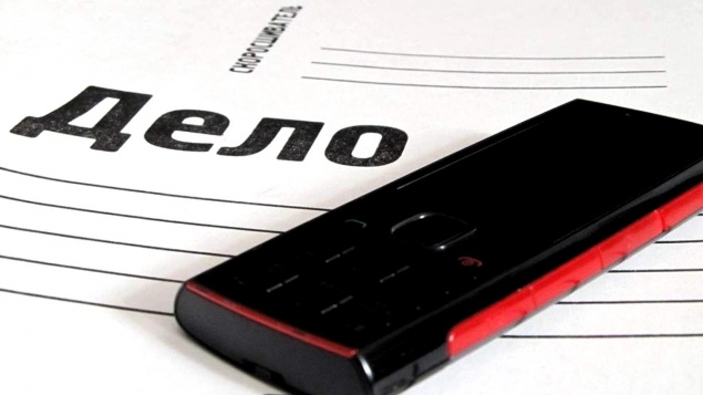 Попросил телефон и скрылся. В Ачинске оперативники задержали мошенника