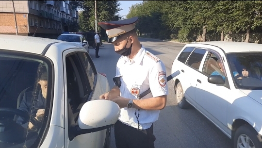 Дорожные полицейские в Ачинске призвали водителей соблюдать правила проезда перекрестков