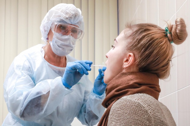 За сутки ковидом заболели 374 жителя Красноярского края. Умерли 24 зараженных