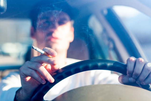 Могут ли ГИБДД отправить на медосвидетельствование, если увидят в автомобиле кальян, бонг, сигару или самокрутку