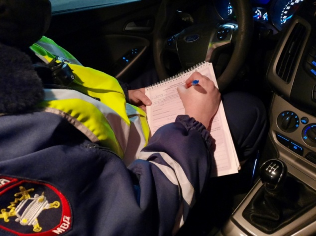 Дорожные полицейские в Ачинске задержали нетрезвого водителя рецидивиста