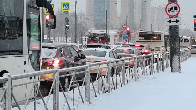 Могут ли наказать за несоблюдение дистанции при столкновении со стоящим автомобилем?