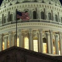 Конгрессмены запретили Пентагону торговать с "Рособоронэкспортом"