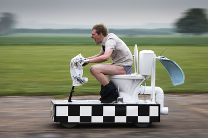 Британец сконструировал скоростной унитаз