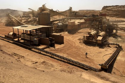 При обрушении рудника в ЦАР погибли 37 человек