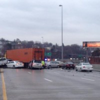 В Массачусетсе столкнулись 70 машин