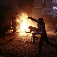 В беспорядках в Киеве пострадали четверо журналистов