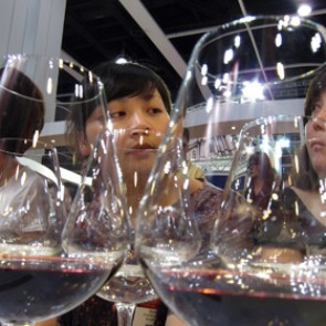 Китайцы стали главными потребителями красного вина в мире