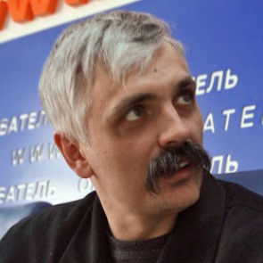 Амнистированный лидер радикалов объявил о новом этапе революции на Украине